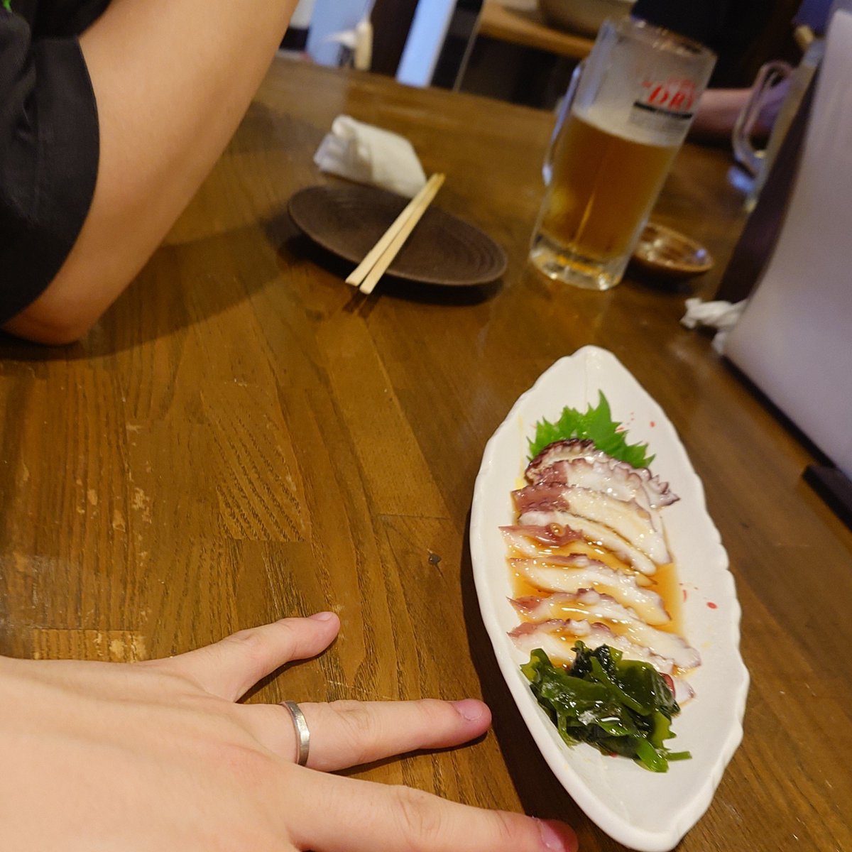 apple_AKG's tweet photo. 2年になるんですって🍎💍 https://t.co/EmmxTQ7Voi