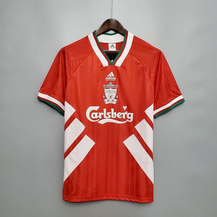 essa_alomran's tweet photo. سحب على 4 تشيرتات كلاسيكيه 😍

• ليفربول 1993
• مانشستر يونايتد 1994 
• تشلسي 1995 
• الأرسنال 1996 

الشروط 

• رتويت + لايك
• اكتب اسم فريقك 

السحب بيكون على اكثر شخص يحصل على لايك https://t.co/UDSfYPl6L9