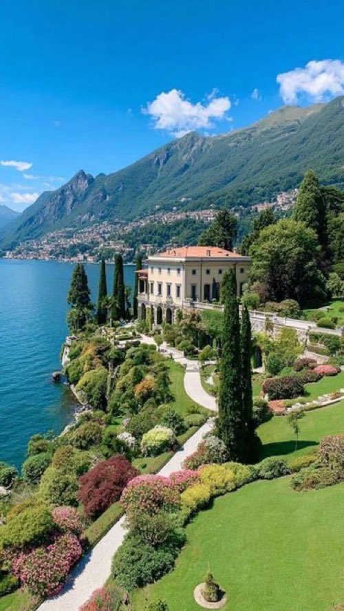 _Naturaee's tweet photo. Italy https://t.co/sZ4TjHNDZJ