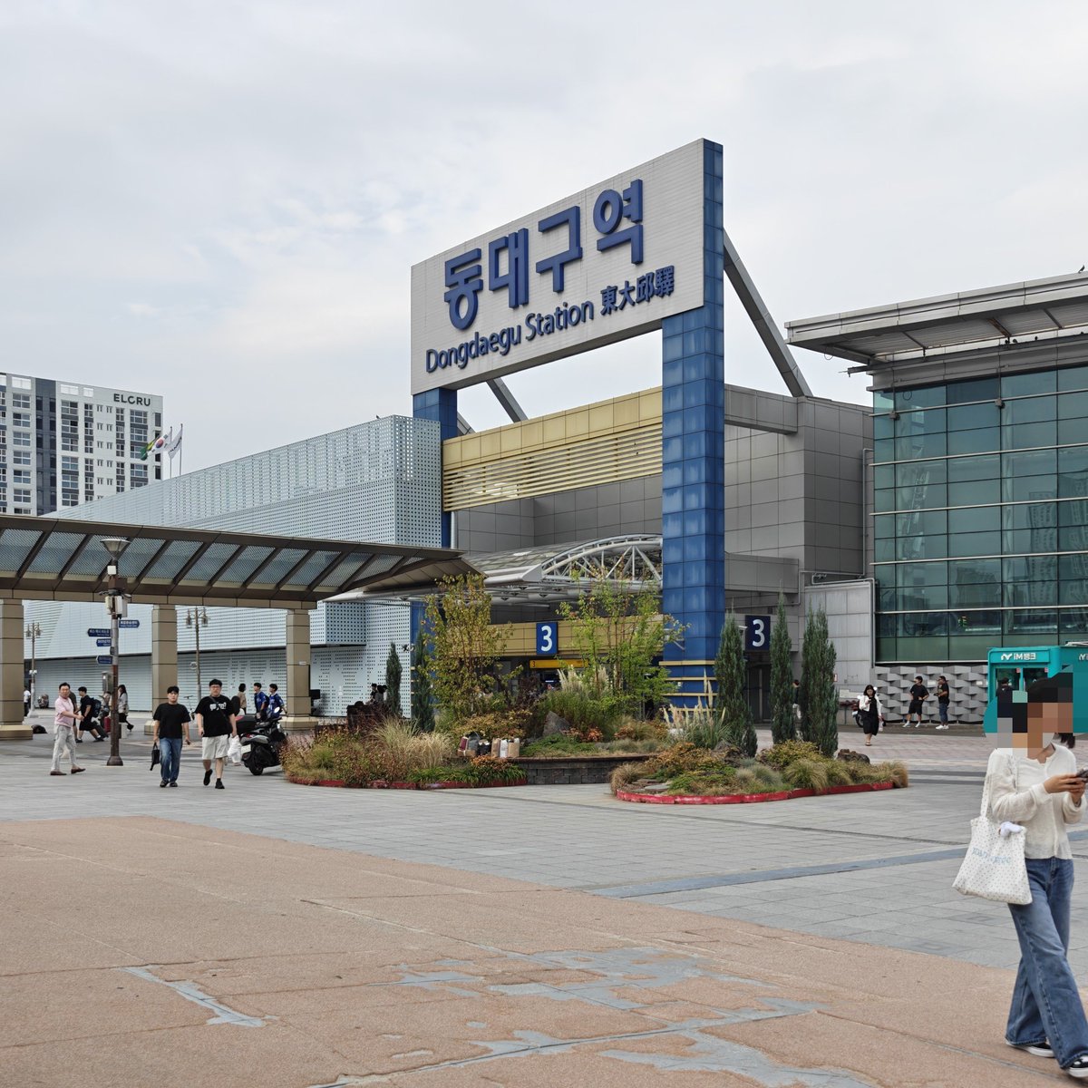 _shankr's tweet photo. 부대복귀를 해야 할 것만 같은 기분 https://t.co/DI9kRsqyte