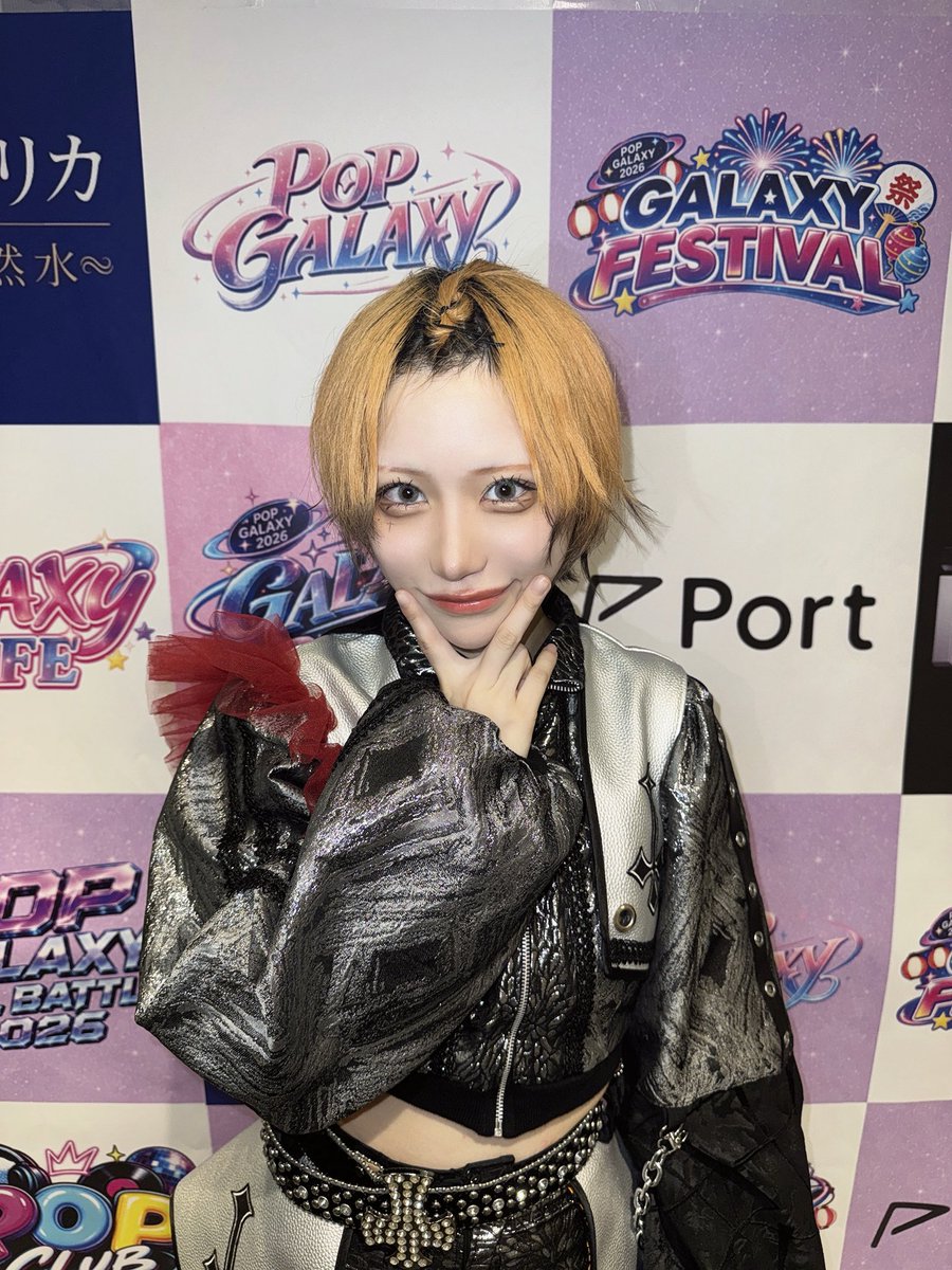 shaholi_karua's tweet photo. 対ありでした！
途中雨降ってきたけどそれがたのしかったな〜
フライヤーもらってくれた方達もありがとう！！これを機にまた会えるの楽しみにしてんね💥

明日はオフ会！
まだ枠空いてるよん🫪

①12:00-13:00②13:20-14:20③14:40-15:40
🎫https://t.co/AeoZspwyRM

#POPGALAXY #シャーホリ https://t.co/g8sM1zZNvz