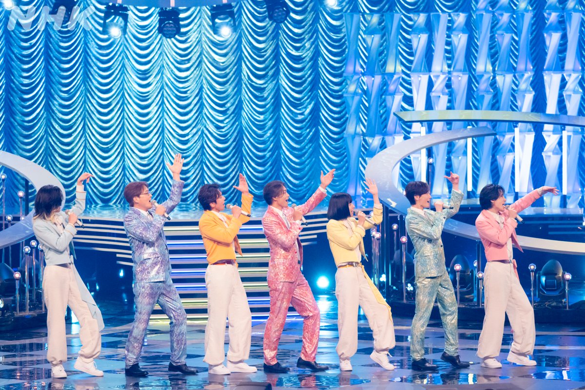 nhk_kouhaku's tweet photo. NHK夏の音楽祭 
#うたであえたら 2026🎵
🩵 NOW ON AIR 🩵

🎤#純烈×#モナキ
「星降る街角」

🔽ここからすぐに見られます
https://t.co/p1WCeVKqfp

大バズリ中のモナキが
ついに！純烈お兄さんと歌で初コラボ✨

ムード歌謡の名曲を披露🍸 https://t.co/j1ovrZzMmP