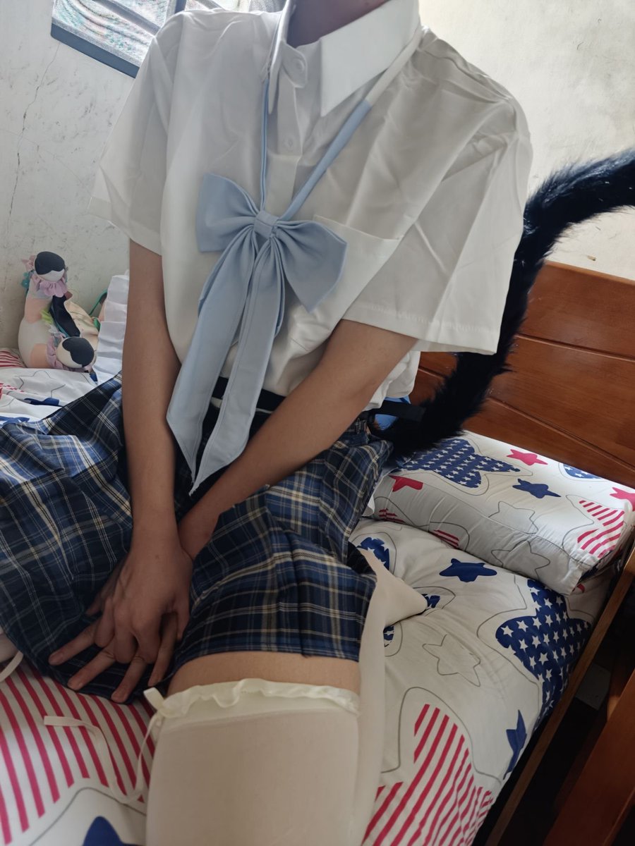 miaosmaomao0423's tweet photo. 啦啦~今天还多了个尾巴（） https://t.co/pvyZZwsGS8