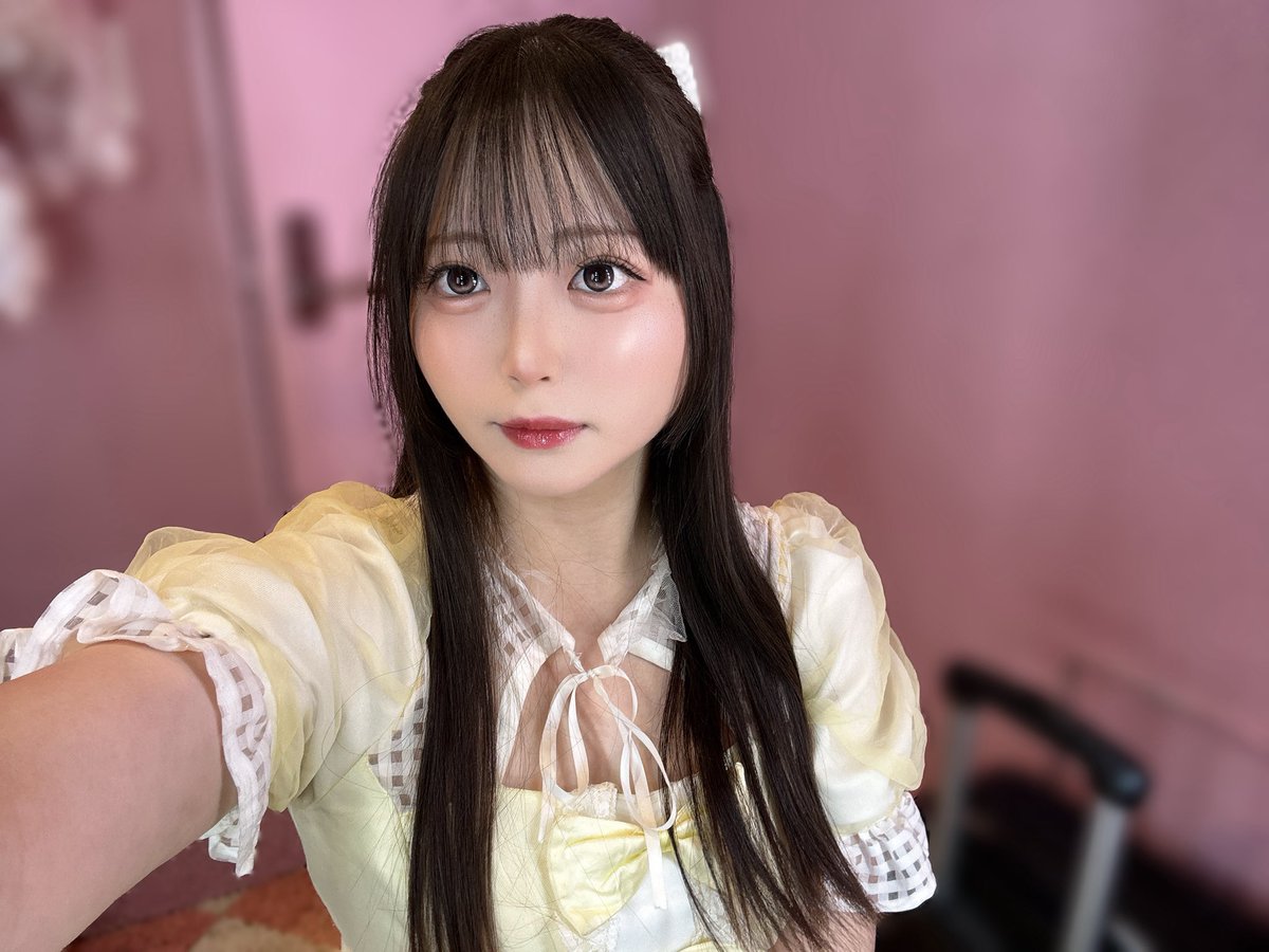 oto_plume's tweet photo. ⭐️18:30〜23:00⭐️
声ガスガスだけど好き？
#大阪こんかふえ #自撮り界隈 https://t.co/P2mVTdWkU4