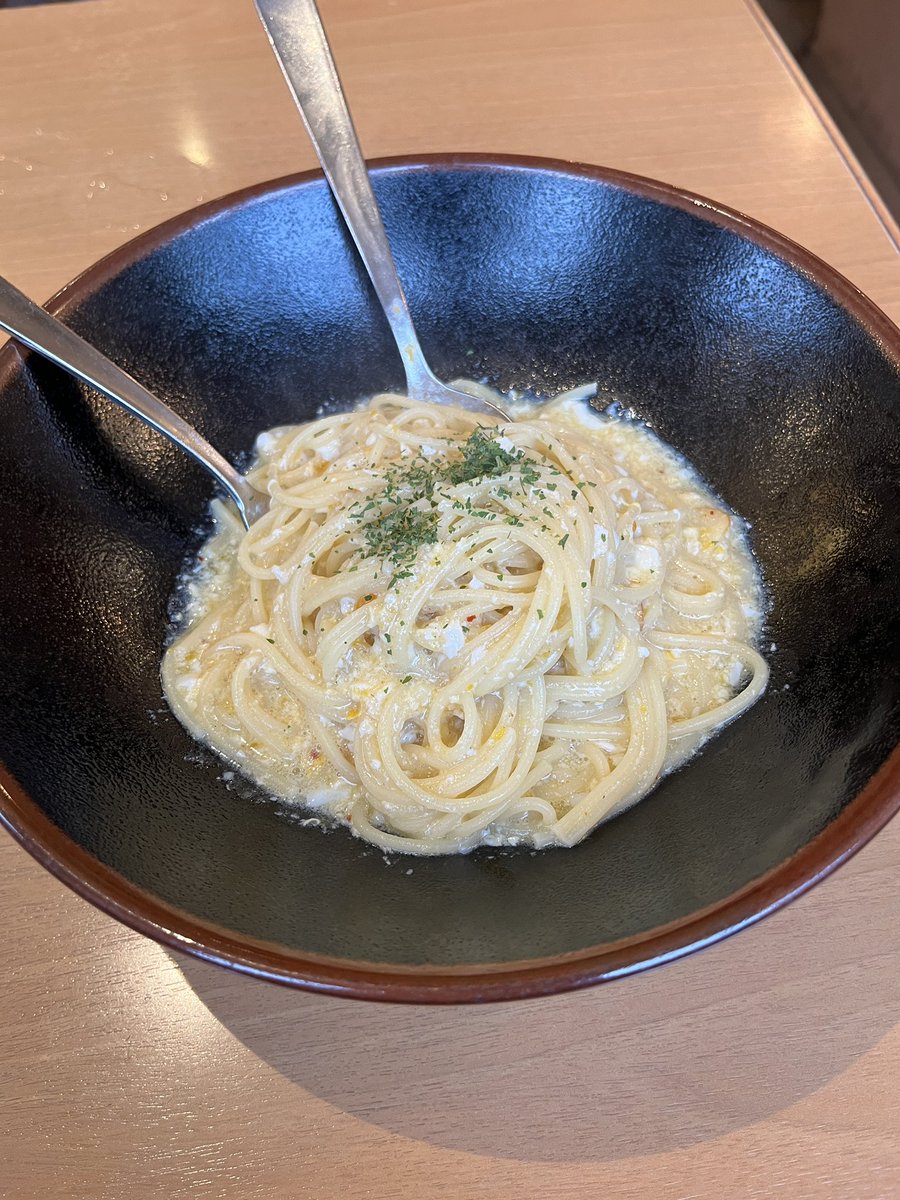 fukuchan0315's tweet photo. 博多「らるきい」のぺぺたま😋

#らるきい
#博多
#パスタ
#旅行
#ぺぺたま https://t.co/QfkVMU2OXr