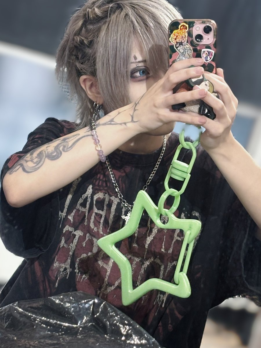 zgz8v_2's tweet photo. でっかいキーホルダーというか、俺がキーホルダーになるのかも https://t.co/j88XYMWc5c