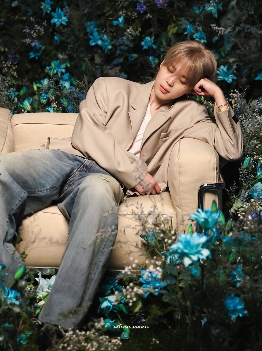 Jiminjams1310_'s tweet photo. Missing soloist Jimin 💛 https://t.co/ZdLhoY7PBo