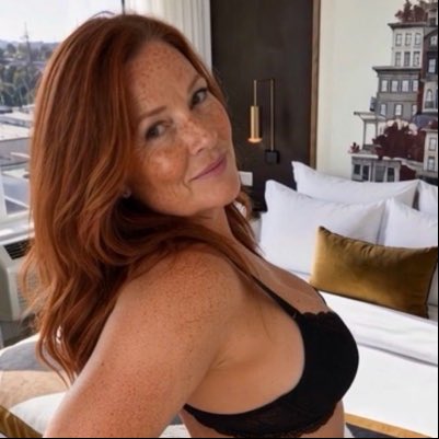 RoseyWalker's tweet photo. #NewProfilePic https://t.co/9oBmLjttjb