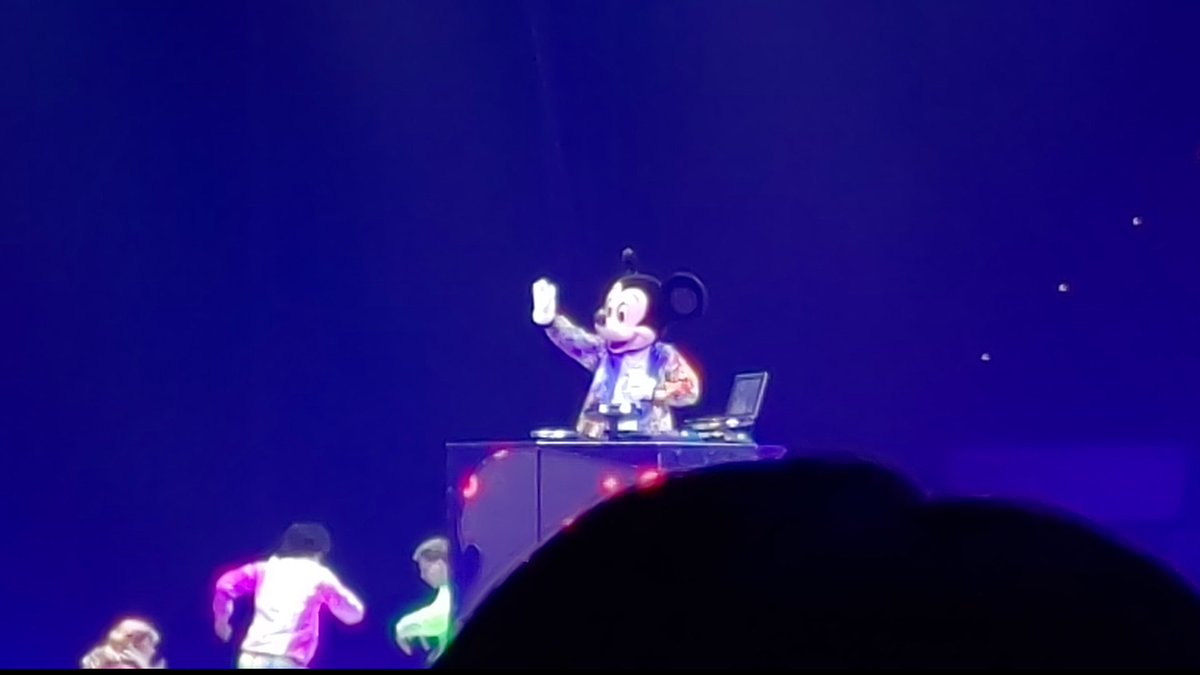 hiyo82's tweet photo. 初ディズニーオンアイス❄
感動でした！！ https://t.co/CnaPt5FRc0