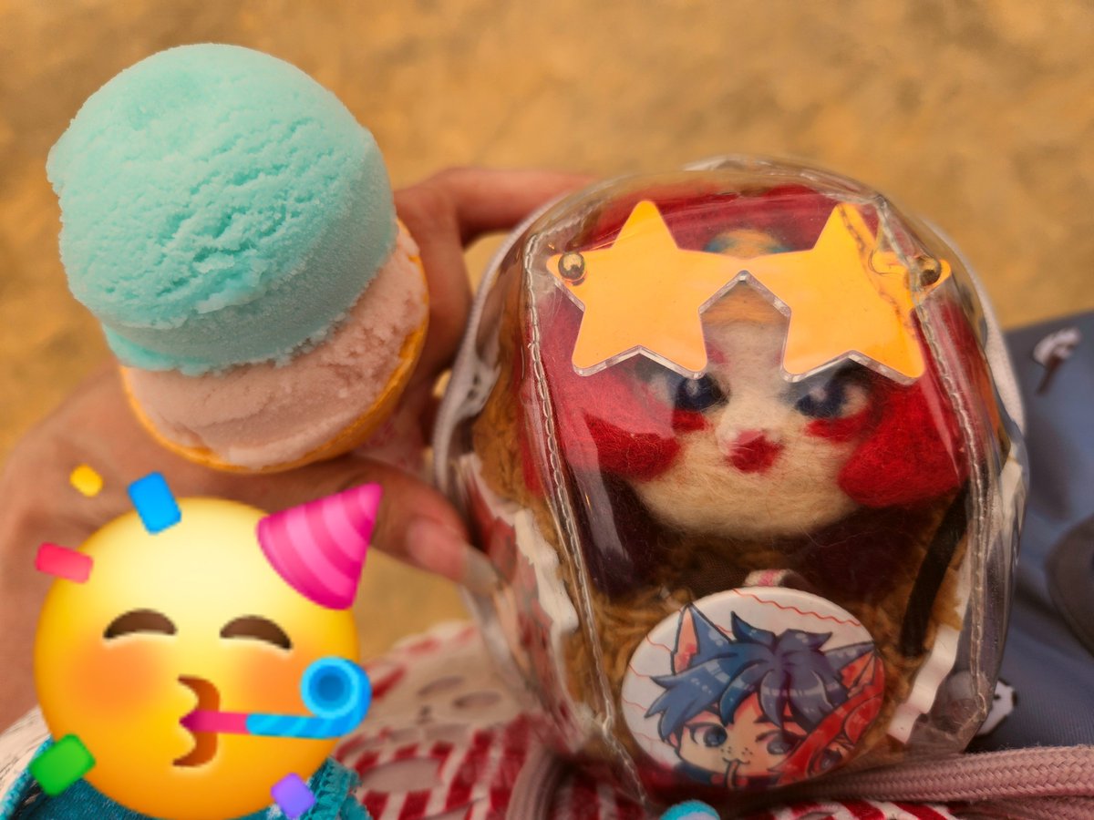 3amg's tweet photo. 小学校の納涼祭連れてこられたので久々にアイスクリンとか食べてきた🎶 https://t.co/0USRytxyLN