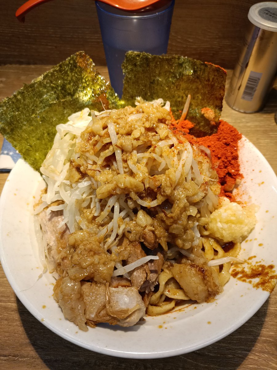 fron2004's tweet photo. 自家製麺　浜一

本日の限定180+カラカラ少大蒜少脂で‼️
またまた一ヶ月ぶりくらいでしょうか。

訪問できる機会が減ってしまいましたが、タイミング合えば出来るだけ食したくなるんですよね

今日も美味し‼️ごちそう様でした🙏🙏🙏🙏 https://t.co/C5jRjh7C5g