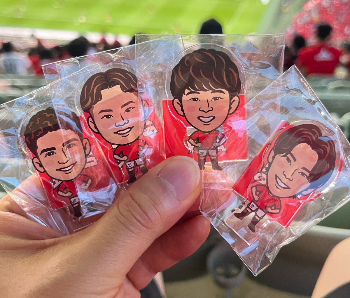 SugaSusuga794's tweet photo. 浦和レッズ ガチャ 交換

アクリルスタンド　ノーマル
譲 ルカ、工藤くん、和田くん、小森
求 グスタ

交換お願いいたします。 https://t.co/LD6DgPPBsQ