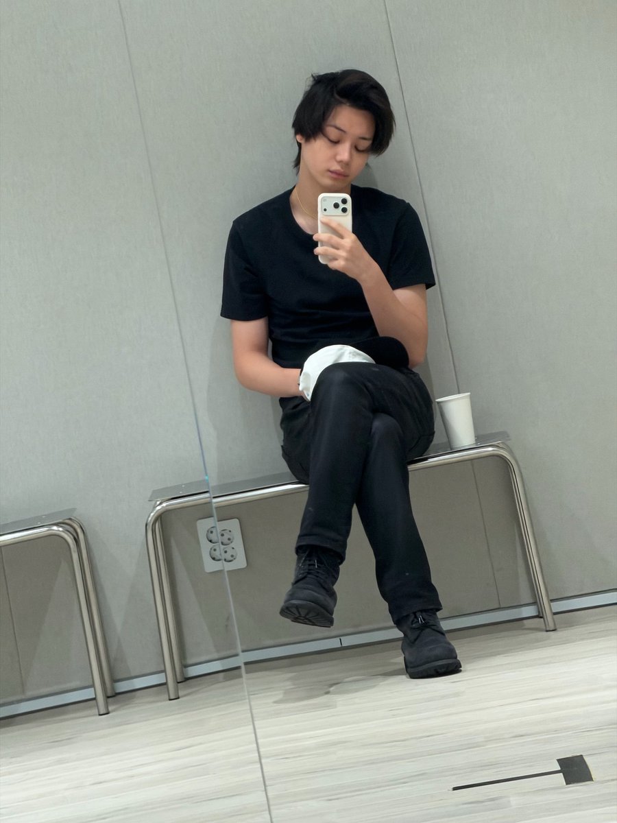 knowkwonyul's tweet photo. pagud c madam ganda https://t.co/QejWH1LsDr