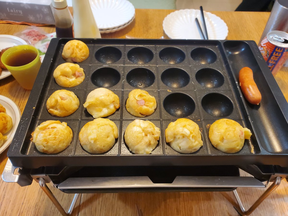 CaothShella's tweet photo. 今晩はたこ焼き🐙 https://t.co/cPti8Ms2j1
