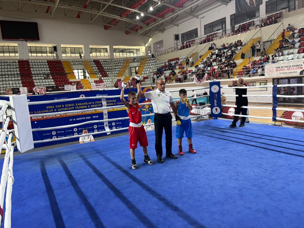MuzafferFerman's tweet photo. 07-16 Ağustos tarihleri arasında Sivas ilinde devam yapılan  Alt Minikler Türkiye Boks Şampiyonasında Sporcumuz 35.5 Kg Ömer Kozoğlu 2.🥈olmuştur.. https://t.co/D3Ahl3Do7e