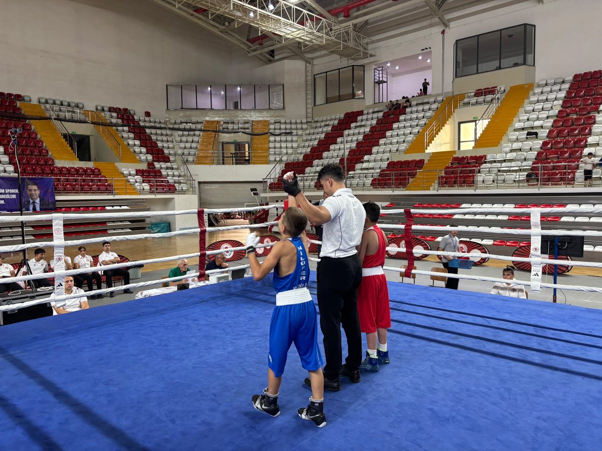 MuzafferFerman's tweet photo. 07-16 Ağustos tarihleri arasında Sivas ilinde devam yapılan  Alt Minikler Türkiye Boks Şampiyonasında Sporcumuz 35.5 Kg Ömer Kozoğlu 2.🥈olmuştur.. https://t.co/D3Ahl3Do7e