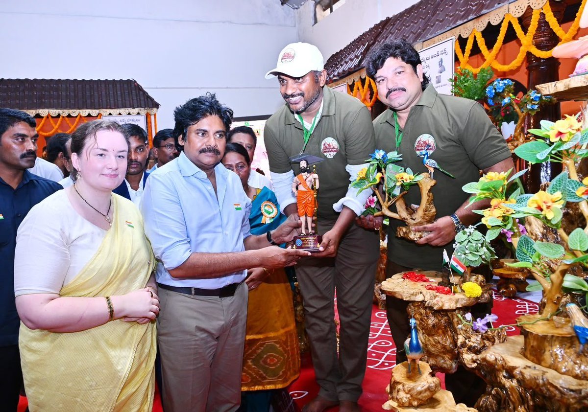 ONLY4JSP's tweet photo. దేశంలోనే మొట్టమొదటి

"WOOD BANK "ప్రవేశ పెట్టిన 

అటవీశాఖ మంత్రి, ఉపముఖ్యమంత్రి
 శ్రీ @pawankalyan గారు 👣🙏🏻🫡

#THANKYOUPAWANSIR
#PawankalyanforAP
#PawanProtectsAP
#WoodBankinAP
#APinSafeHands 
🌱🪵🌱🫶🏻🌱🪵🌱🫶🏻🌱🪵🌱🫶🏻🌱🪵 https://t.co/VzAKHp0Nvr