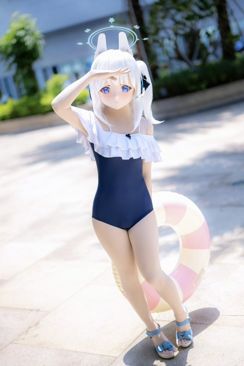methy1eneblue's tweet photo. RT @CecilBessie: 泳装兔兔小女友🐰😘💕

📷：@MethyleneBlue 
🎭：@HiDolls_mm 

#月雪ミヤコ
#ブルアカ
#BlueArchive
#kigurumi https://t.co/Fbr1VBJZfK