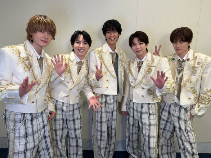 miilk_fanclub's tweet photo. 【速報】

まもなく重大発表があります。しばらくお待ちください。

引き続きM!LK!への応援をお願いします！🎉🎉

#MILK https://t.co/Z5ILAEicL5