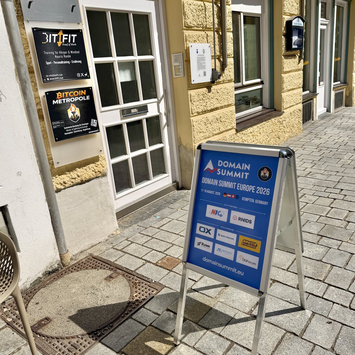 domainsummitcom's tweet photo. The street sign is out already 👀
When you arrive in Kempten, look for this sign — this is where the entrance is, and where the magic begins. ✨
Domain Summit Europe 2026
17–18 August 🇩🇪
See you very soon!
#DomainSummit #DomainSummitEurope #DomainSummit2026 #DomainSummit26 https://t.co/PaDgVOr9BL