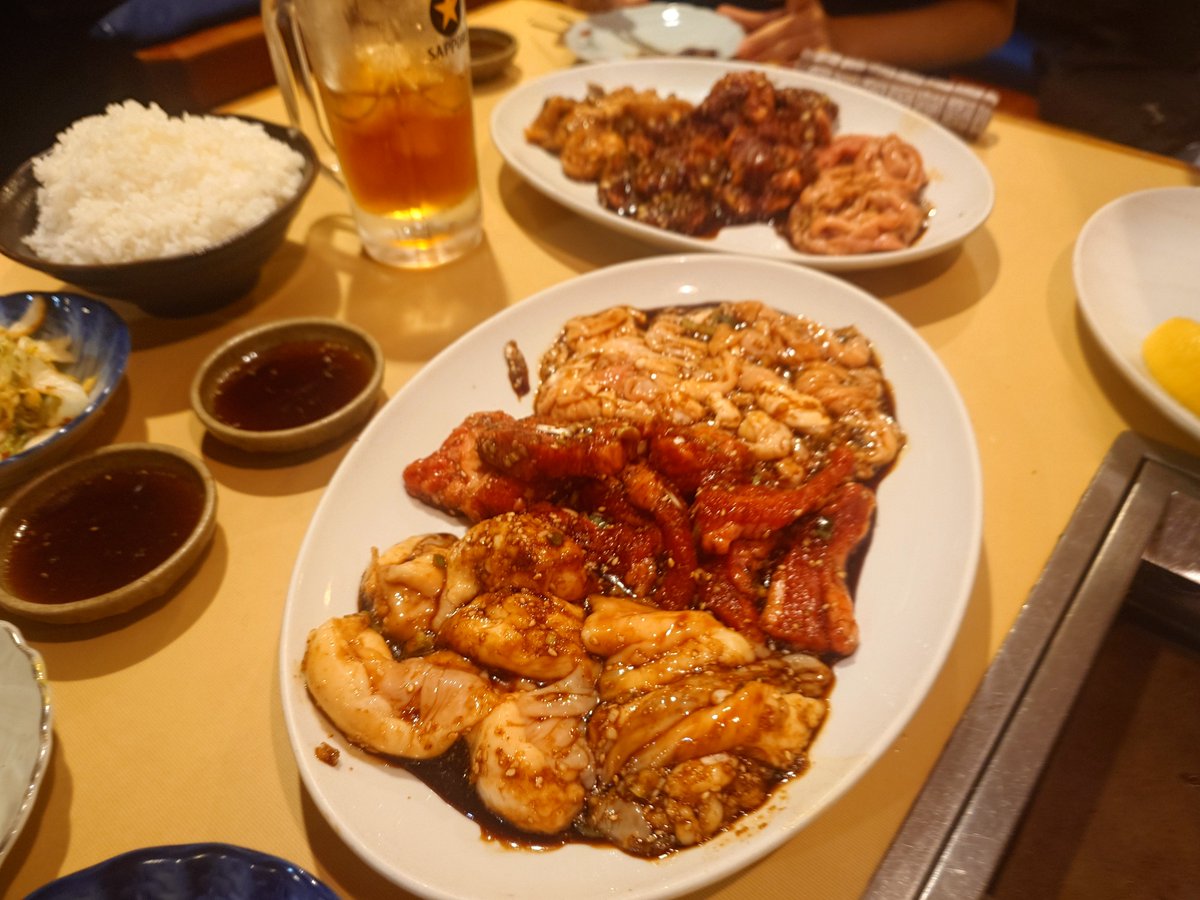 shiva207's tweet photo. 岐阜で焼肉ヽ(=´▽`=)ﾉ
今のところセンマイめっちゃ美味い https://t.co/xz7jlWtqYJ