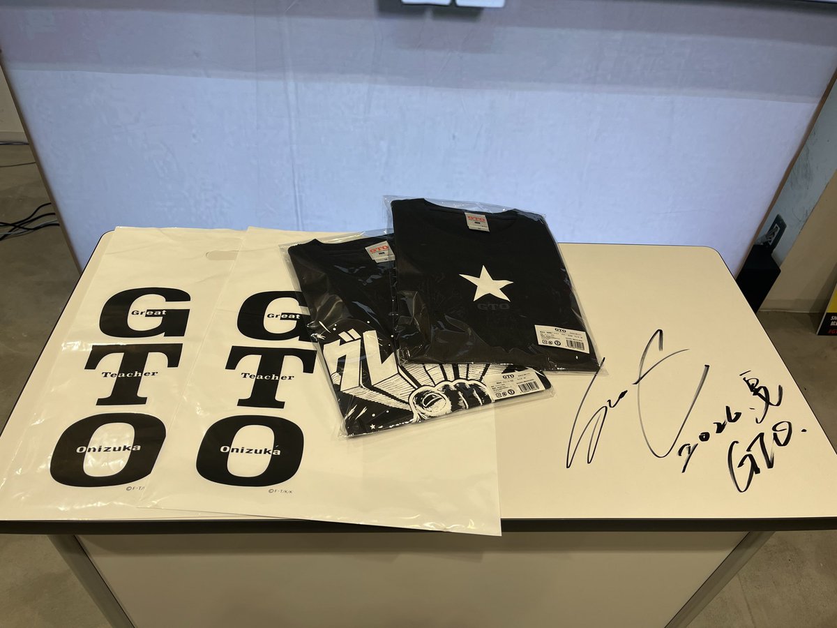 Sstudio_0122's tweet photo. 鬼っちごめんなさい🙏
タグこっちだね 
#GTO #GTOポップアップ
#反町隆史 https://t.co/8gcUz3gXcH