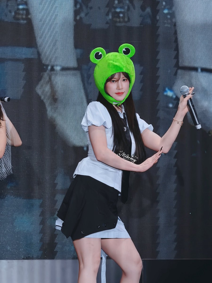 milkrong0303's tweet photo. 260815  ＜LOVE FOR APINK ＞Apink：2026 APINK FANMEETING IN GUANGZHOU

오늘 당신을 실망시키지 않고 아름다운 광저우 여행을 무사히 마치셨기를 바라며, 다음에 뵙겠습니다. 💕

#Apink #에이핑크 
#박초롱 #초롱 #Chorong @Apinkpcr https://t.co/HwIDjzurxm