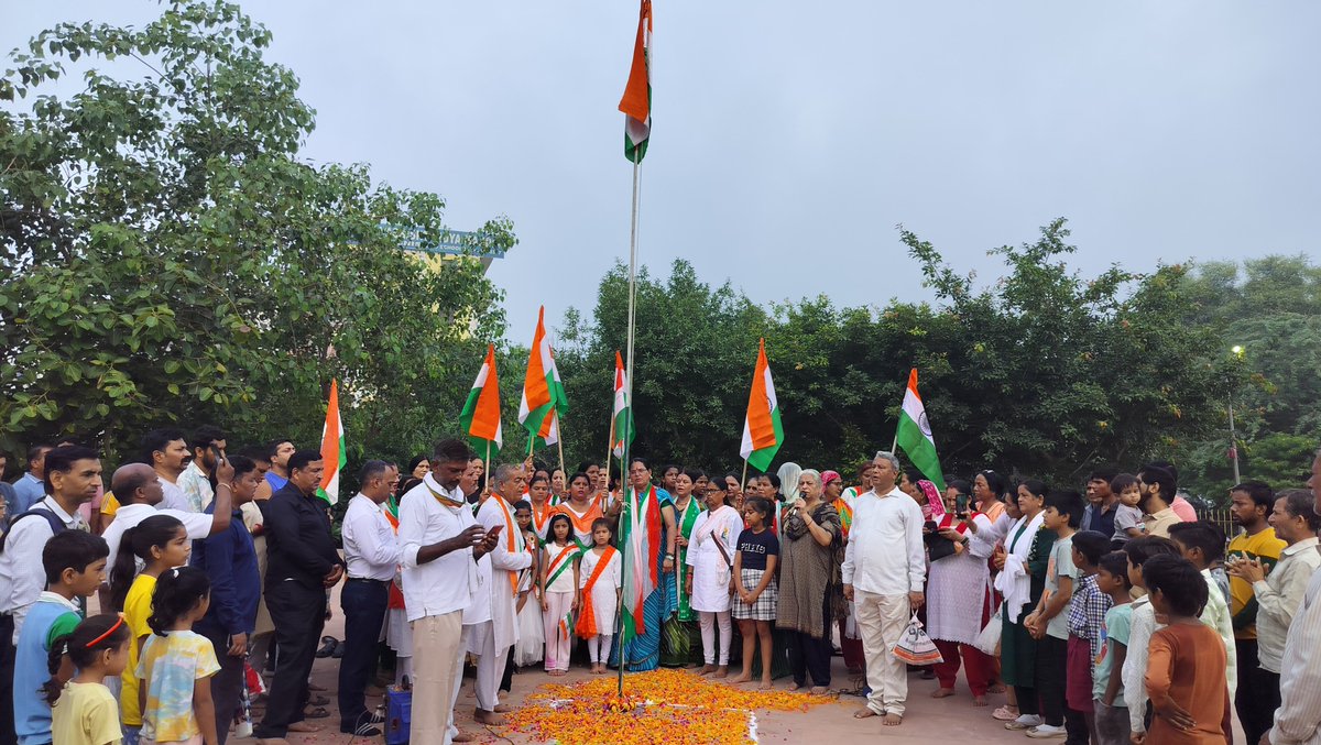 RajeshRathor87's tweet photo. ॐ।
 आप सभी को 
 *80वां* स्वतंत्रता दिवस
( *15 अगस्त2026* )
की हार्दिक शुभकामनाएं 

👏धन्यवाद 👏
   राजेश राठौड़ https://t.co/JFpdkiMAAr