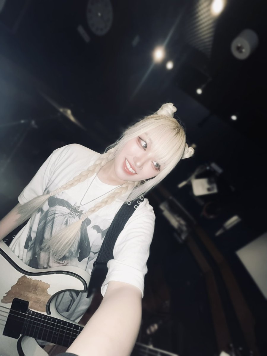 🩷Lisa 13🩷義手ギタリスト🎸💪義手ピックは手作り (@lhjw121315666