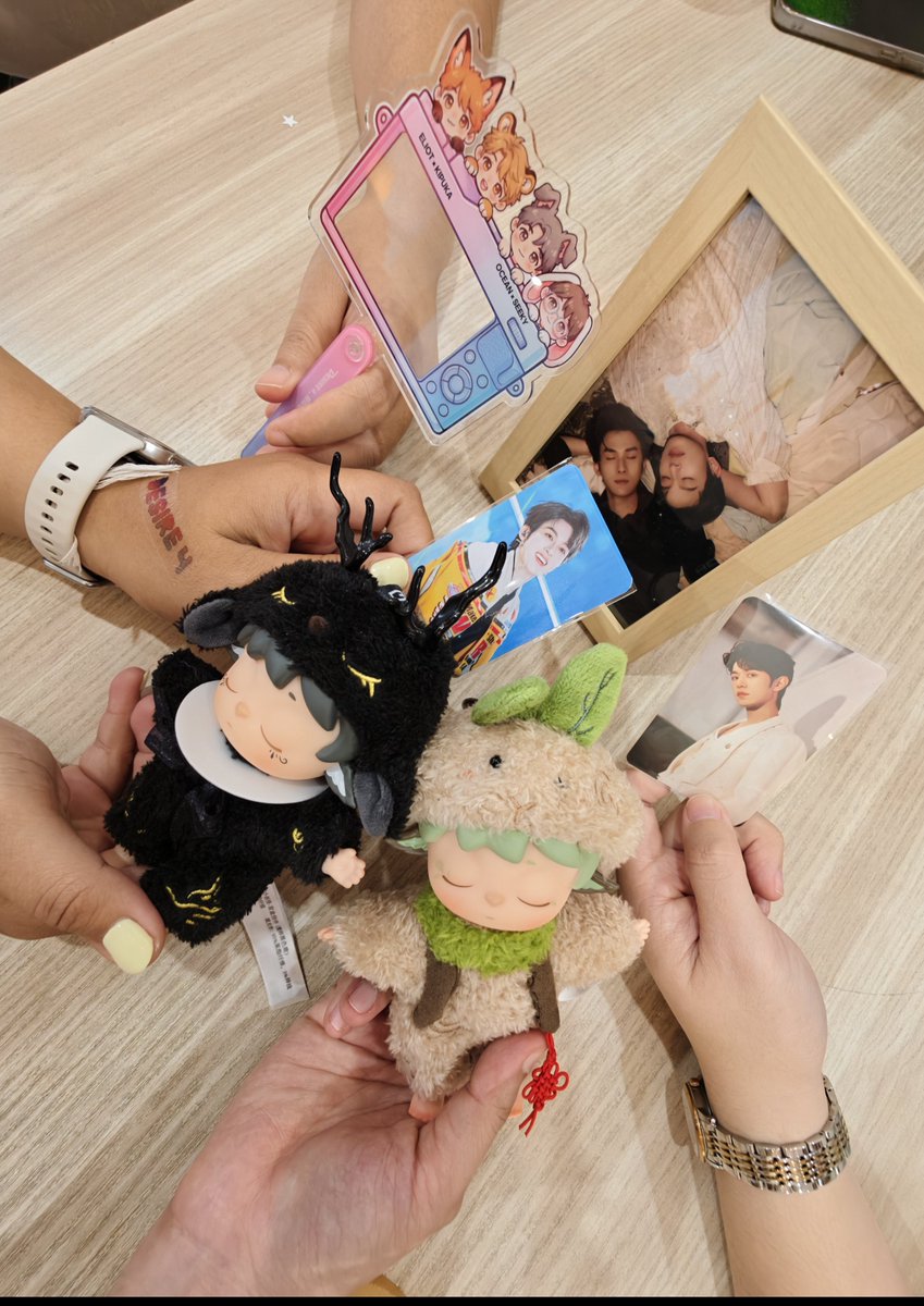 PlengPopOnline's tweet photo. @fanbozhan8510 @LFTL_F @Forest_YJ17 เริ่ดเลยล่ะ https://t.co/2yto3tSxUW