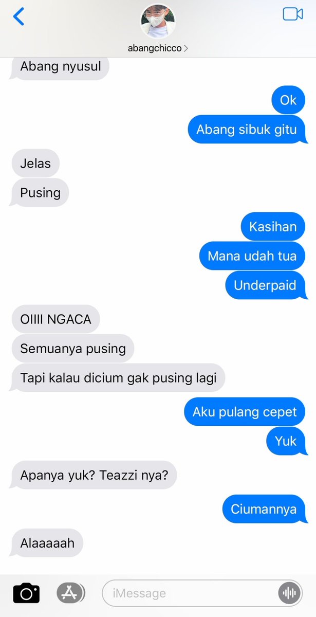 AnggaPergi's tweet photo. Chic co x Ang ga onetweet AU Office Setting cuma fiksi ignore timestamp. 

Teazzi yok. https://t.co/YpF40Bgnb9