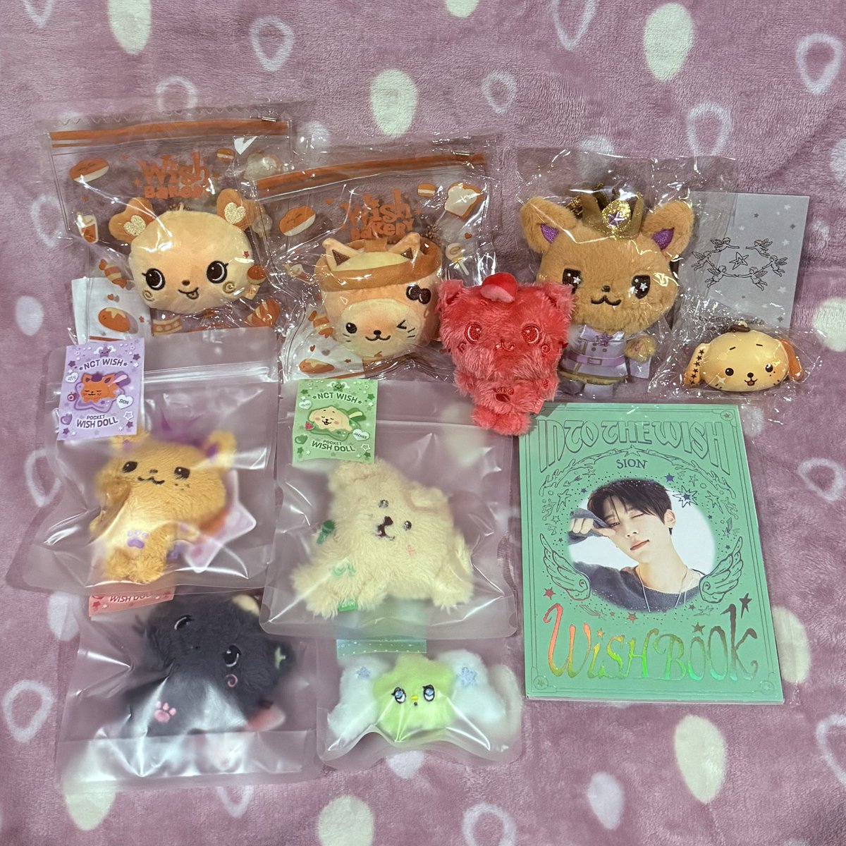 kionaery's tweet photo. WTS // WANT TO SELL NCT WISH

Sion Riku Yushi Jaehee Ryo Sakuya

Prince doll
Pocket doll
Random color red
Stress bread
Minimini Wichu
Squishy 
TC Anteros ver
Wishbook Sion unsealed (-pc)

🏠 Jakarta
✅ Official
✅ Sealed
✅ Keep with DP
✅ Splitpay

🍊 https://t.co/YwRDBewAly https://t.co/cmUhkoCDhF