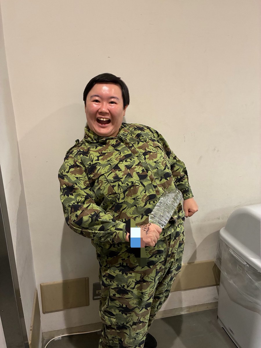 katanarashino's tweet photo. サマソニ笑ニック劇場最高明日もへそで茶を沸かす！！！！！！！！！ https://t.co/dkzlvUTYzx