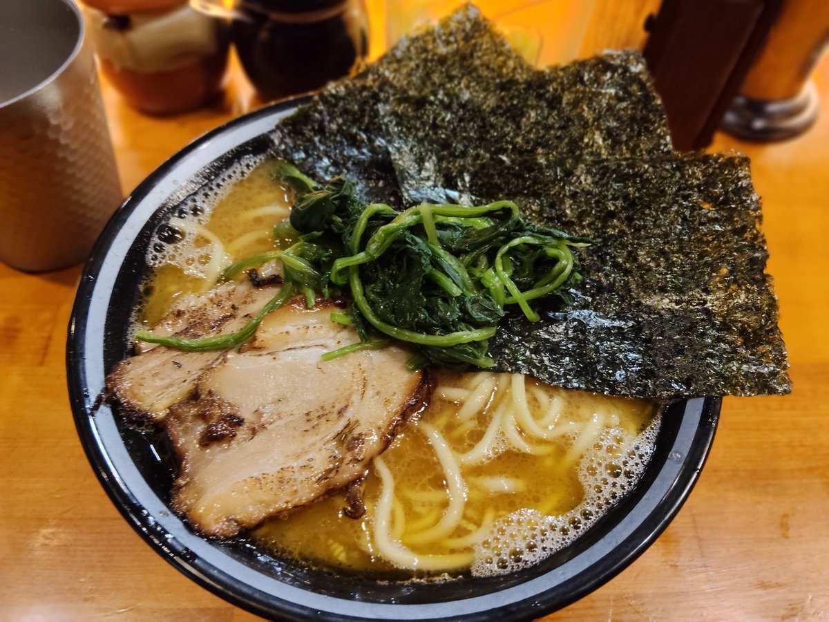 torichinn's tweet photo. お盆繁忙につき横浜の店舗へ応援入店これにて終了！
2日間で4杯頂きました。
吉村さんは並び過ぎてて諦めました。 https://t.co/wrlqvaTZBi