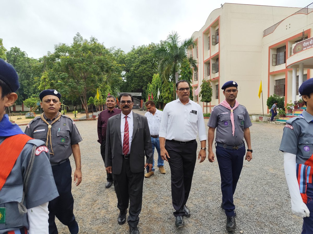 KV_Dongargarh's tweet photo. 80th Independence Day Celebrated at PM SHRI KV Dongargarh with immense pleasure and pride.... https://t.co/6Jo366Afzo