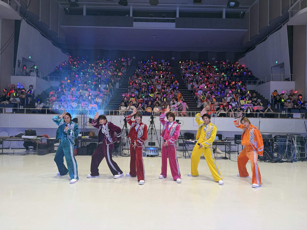 MATSURI_6_O's tweet photo. ð®MATSURIð®
æ¬æ¥ã¯
ãMATSURI翌ãšå¥äºã®å€å
ç¥ CBCå
¬éé²é³ïŒã¹ãã·ã£ã«ããã©ã€ãã
ã«ãè¶ãããã ããããããšãããããŸããð»ð€âš
å
¬éé²é³ãªãã§ã¯ã®ããŒã¯ãšã¹ãã·ã£ã«ããã©ã€ãã
çããŸãšäžç·ã«æ¥œããæéãéããããšãã§ããŸããð
äŒå Žã§ããããçãäžããŠãã ãã£ãçããŸã
æ¬åœã«ããããšãããããŸããâŒïž
ãããŠãã®åŸã¯âŠð»âš
ãMATSURI翌ãšå¥äºã®å€å
ç¥ãçæŸéïŒ
翌ãšå¥äºã®2人ã§ãå±ãããŸãð
ãã²æåŸãŸã§äžç·ã«ã楜ãã¿ãã ããð
#MATSURI
#æã®äžå€®ç·
#å€å
ç¥
#CBCã©ãžãª
