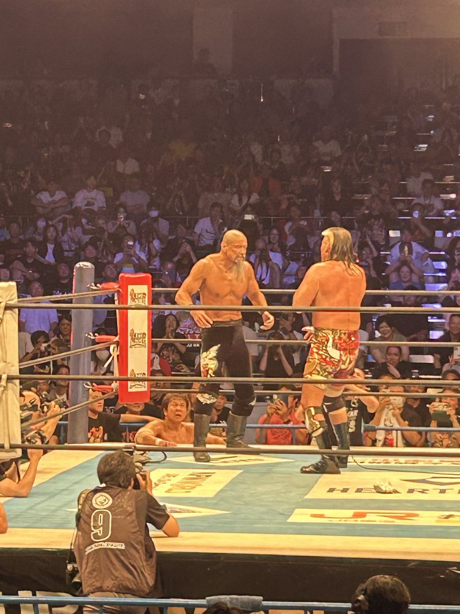 lastsamurai2003's tweet photo. 数年ぶりにプロレス観戦
すげー泣いた
#飯塚高史
＃天山広吉 https://t.co/7EHHDmxdgX