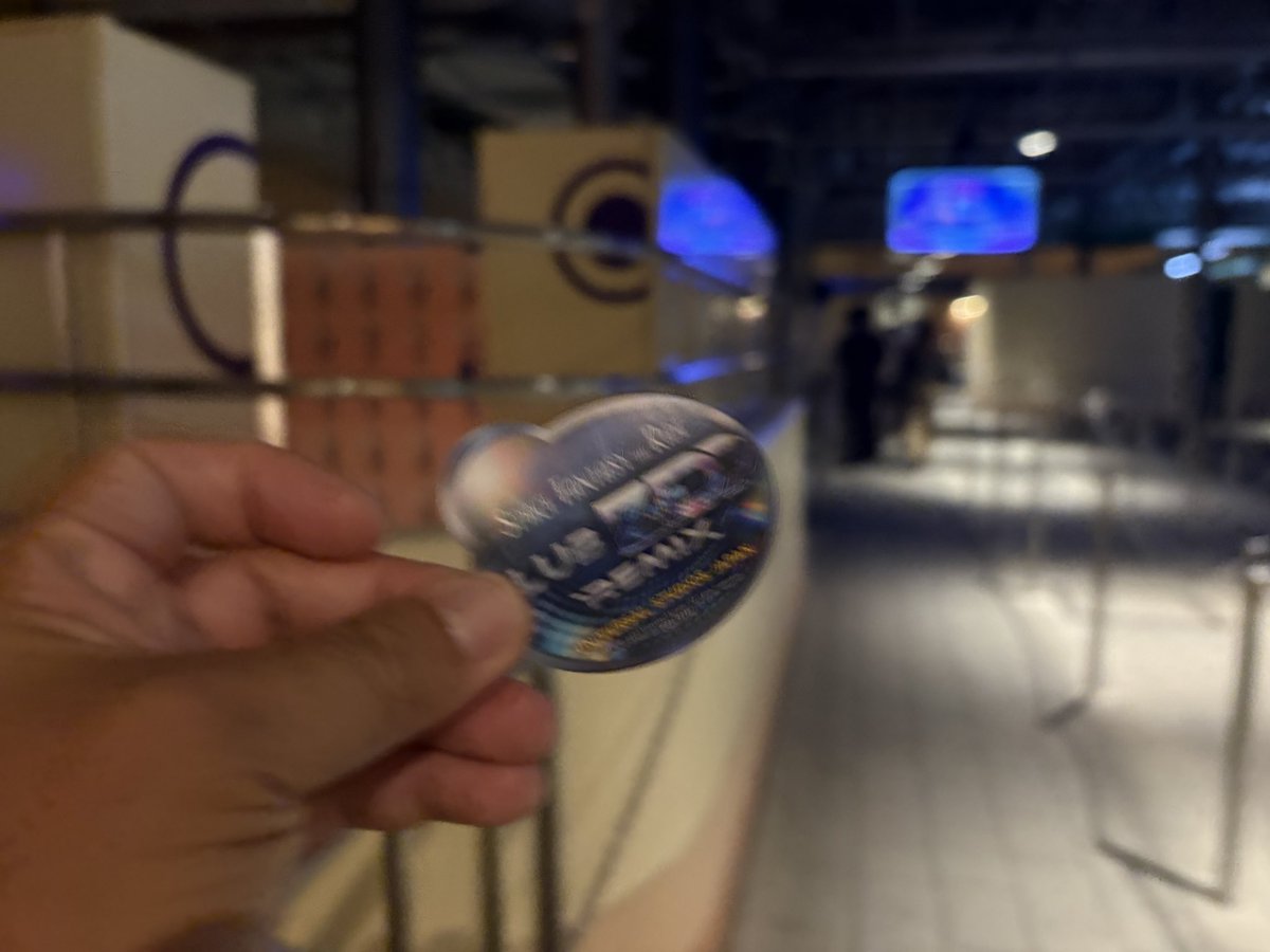fin0615's tweet photo. スペファン🛸
入り口で、ステッカー配布🎵
15分表記…

#USJファン https://t.co/7cYCocmw04