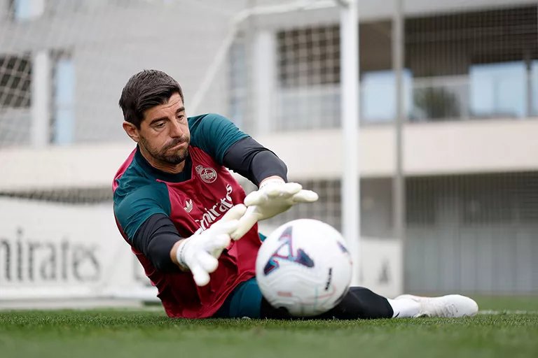 MadridModeOn's tweet photo. The Goalkeepers 🧤 https://t.co/duTadSCv9t
