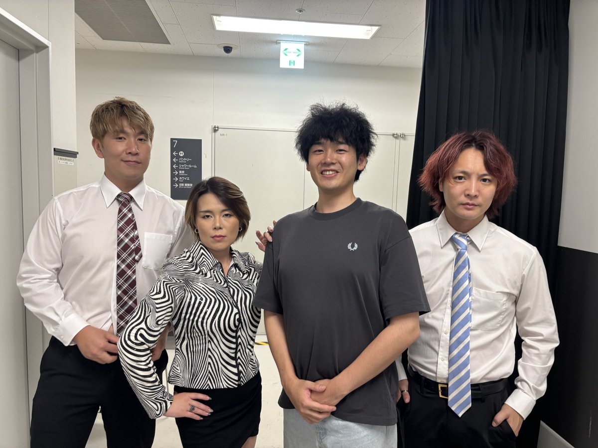 283_Tsubasa_283's tweet photo. こんな写真も撮って頂きました！
ｳﾚｼｲ!!! https://t.co/1VPioz2l0B
