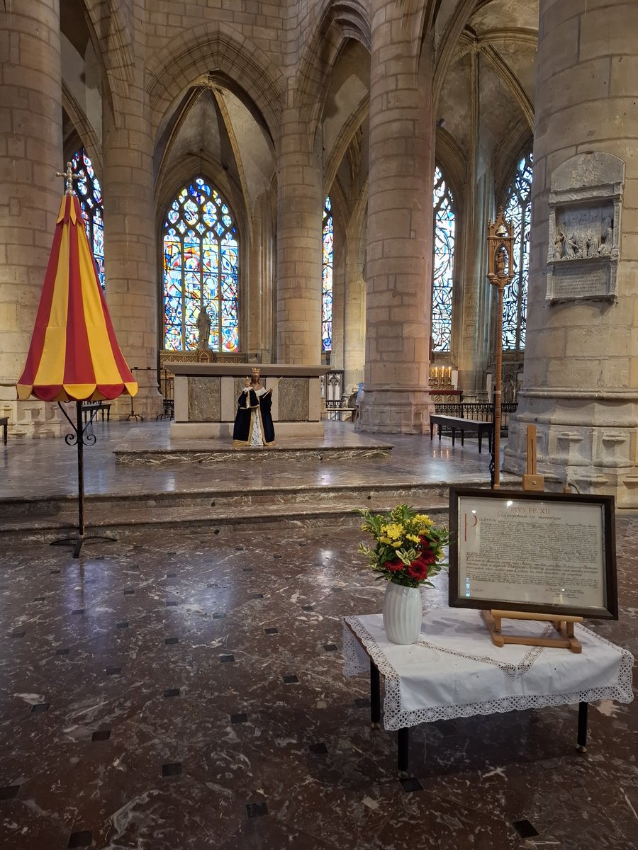 willyippolito's tweet photo. Une assemblée au rendez-vous en ce jour de l'assomption et de l'anniversaire des 80 ans du statut de Basilique.m, présidée par Monseigneur De Moulins-Beaufort.
Concert spirituel,  office et procession
#Assomption #orgue #concert #sacré #basilique #Charlevillemezieres #ardennes https://t.co/URIDXPJNvB