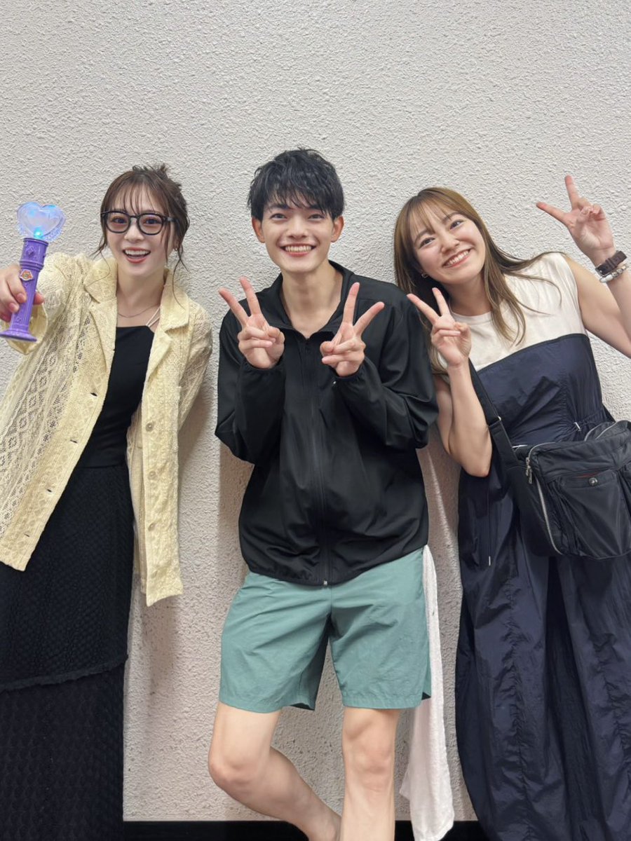 Mx1050tmtm's tweet photo. #おかあさんといっしょ
 #スペシャルステージ2026
横浜アリーナ 1日目ありがとう🎪

みんなが沢山ライトや手を振ってくれて嬉しかったー！！
手前から上の方まで全部見えてるからねー😊

ゆめちゃんとあづきちゃんも見届けてくれたよー✨
 #おとうさんといっしょ #スペステ #NHK #Eテレ #スペステ2026 https://t.co/vLpnzlaSPz