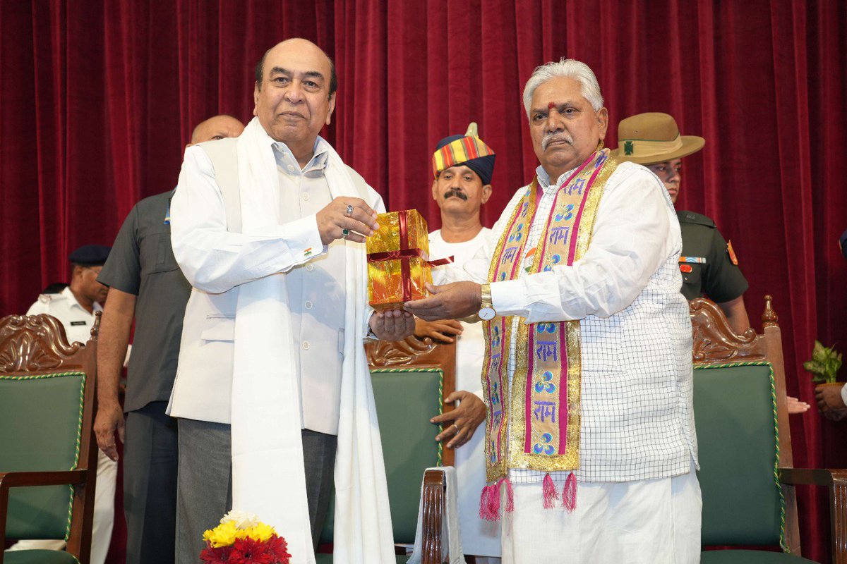 GovernorBihar's tweet photo. Addressing the Patriotic Song Competition at the Bihar Vidhan Sabha Auditorium on Independence Day, Hon’ble Governor Lt Gen Syed Ata Hasnain (Retd) called upon citizens to express patriotism through social service, cleanliness, national service and responsible citizenship.
Recalling the courage and supreme sacrifice of the Bihar Regiment in the Galwan Valley, he urged everyone to pass on   stories of our brave soldiers to the younger generation.