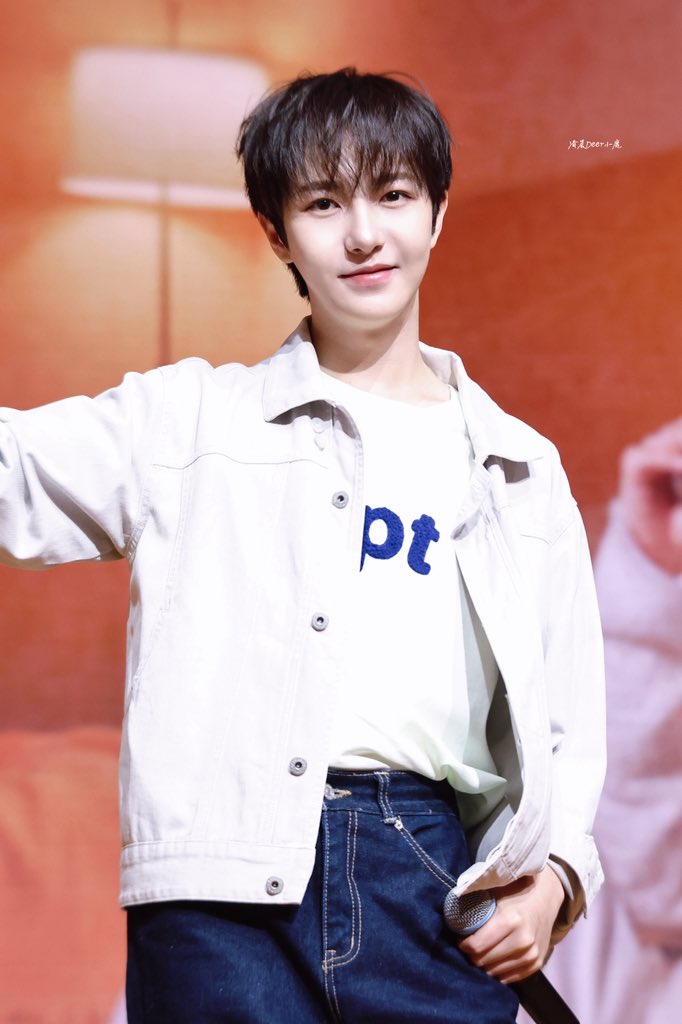 morningDeer0323's tweet photo. 260815런쥔
#런쥔 
#RENJUN 
#仁俊 https://t.co/ul6G0Wuctk