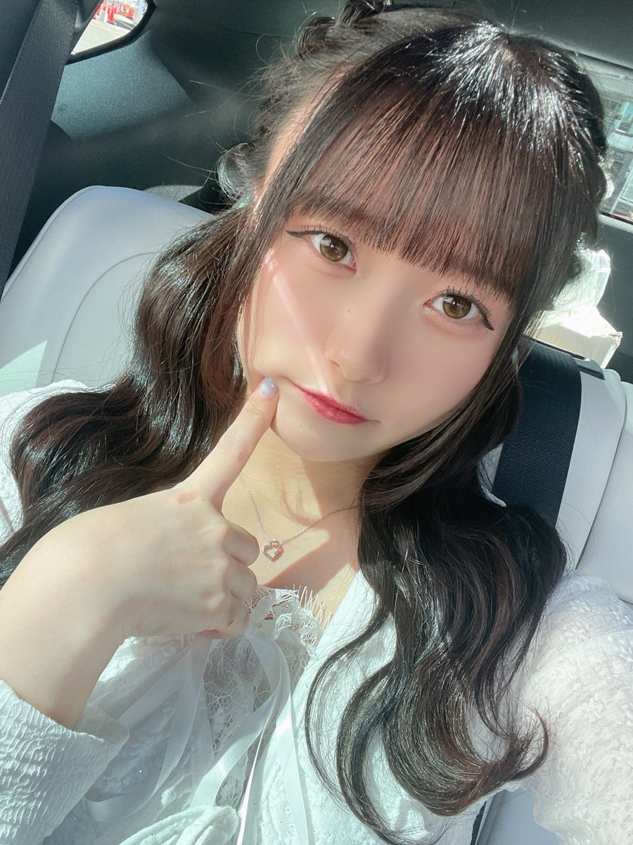 una_mirafan's tweet photo. 【リプ返企画】

改めましてミラクルファンファーレ！新メンバーの羽月うなです🐈‍⬛

8月24日のデビューライブに向けてリプ返企画をします🎺

【条件】
1️⃣@mirafan_info と @una_mirafan をフォロー
2️⃣このツイートをRP
3️⃣8月17日20:00までにリプ

デビューライブも是非来てね⬇️
https://t.co/seBhq7zzrh https://t.co/K1hs3dlWoZ