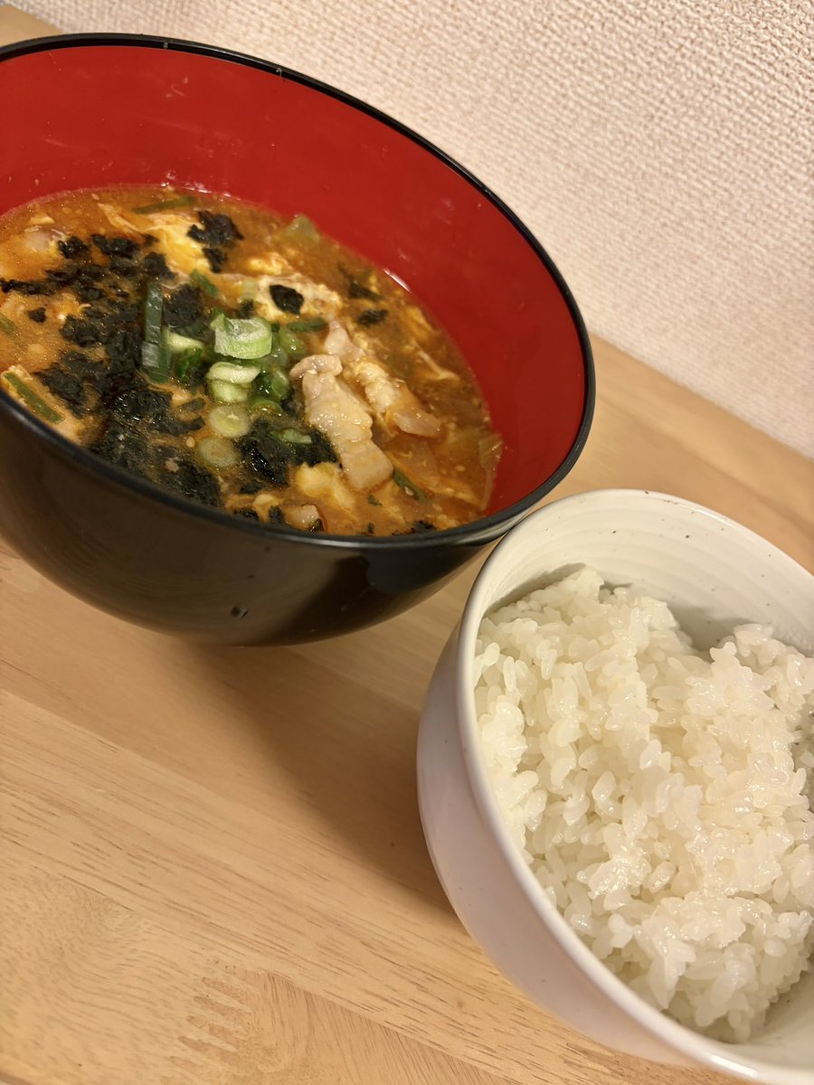 sui_uru's tweet photo. ユッケジャンスープ https://t.co/J7l9ClOMcD