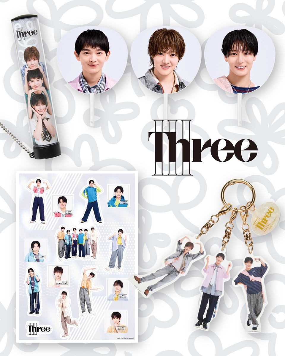 MerchCompany_jp's tweet photo. 【Merch Market】
Instagramが更新されました。
今回は「Three」
グッズ撮影のメイキング動画も公開中！ 

Merch Market Instagramアカウントよりご覧ください。
https://t.co/aDKrg9H8Is https://t.co/eXMkFf5BGd