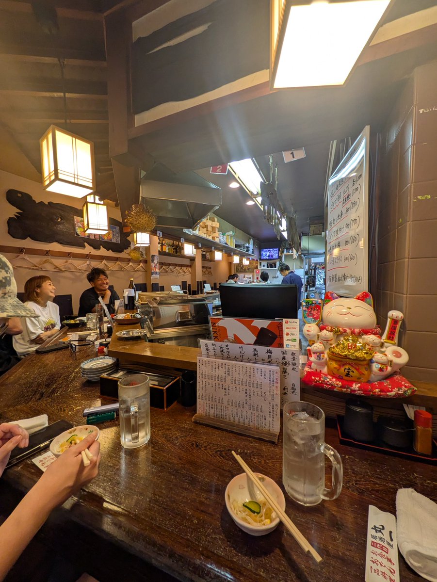 tarataradrum's tweet photo. 富山の酒とメシ。帰省するたびに地元の良さを実感する。 https://t.co/Z3xf1JgFBF