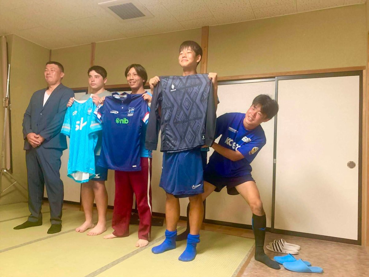 okayaths's tweet photo. 🏉岡工菅平合宿2026🏉続き

今回、OB会より敢闘賞もいただきました🏆
温かい激励、本当にありがとうございました🙏

合宿にご協力いただいた皆様、対戦していただいた各チームの皆様、本当にありがとうございました‼️

引き続き、岡工ラグビー部をよろしくお願いいたします🏉 https://t.co/RB732omtid
