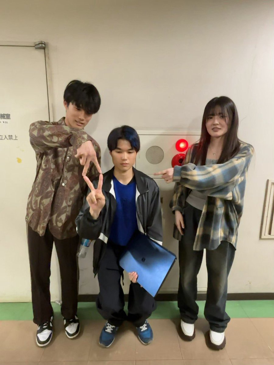 Daito_chikusyo's tweet photo. 🦷演者紹介✏️

①漣
②渡邉 永石
③真ん中のやつは長野に帰省してるので、左右の埼玉と千葉で頑張ります https://t.co/Pg9M81Jis8